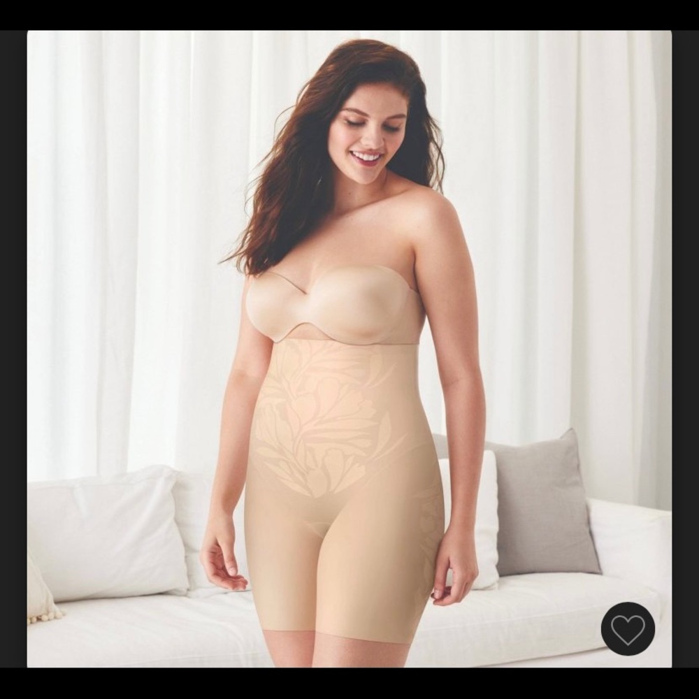 Light nude colored spanks with pee hole 🤗